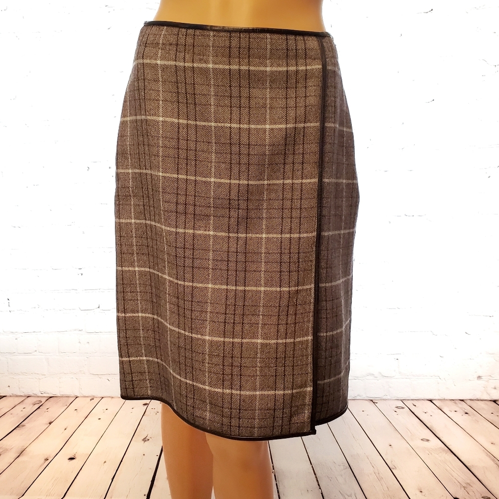 Banana Republic grey wool pencil skirt